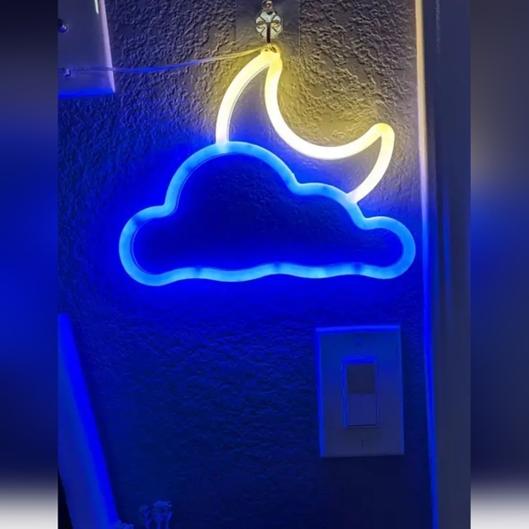 Neon LED USB & battery cloud sign. Other styles … - Picture 1 of 2